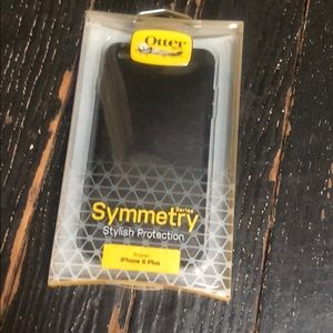 Otter box symmetry iPhone 6s Plus